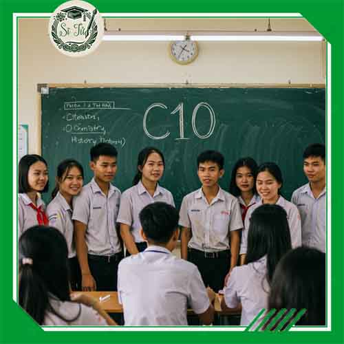 Tổ hợp C10 gồm những môn nào? Thi ngành nào? Trường nào?